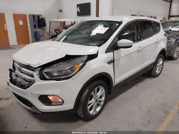 1FMCU9GD8KUC50480 2019 FORD ESCAPE - Image 2