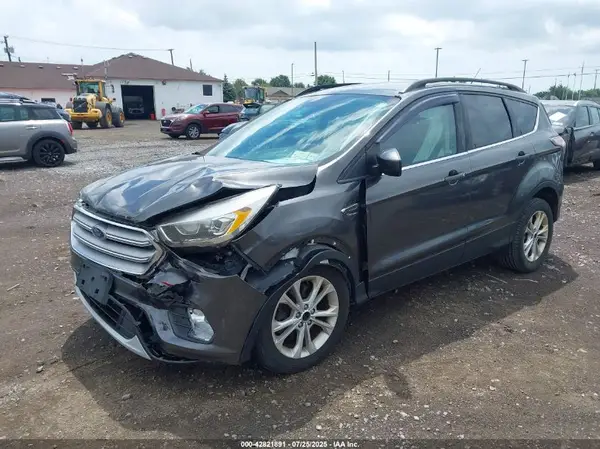 1FMCU9GD9HUA11335 2017 FORD ESCAPE - Image 2