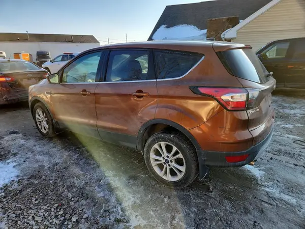 1FMCU9GD9HUA21606 2017 FORD ESCAPE - Image 2