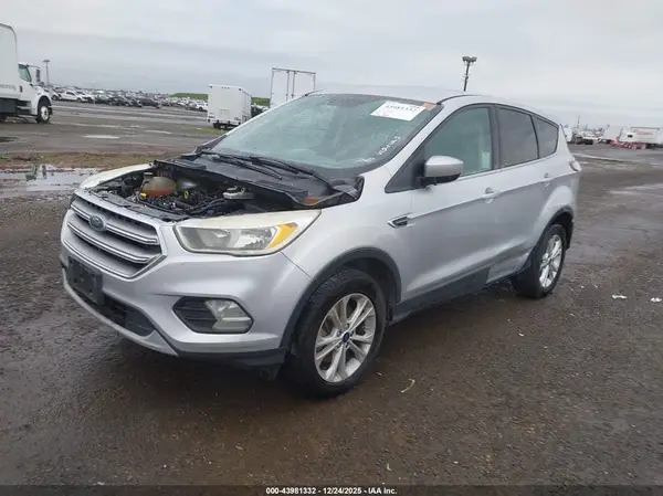 1FMCU9GD9HUA40320 2017 FORD ESCAPE - Image 2