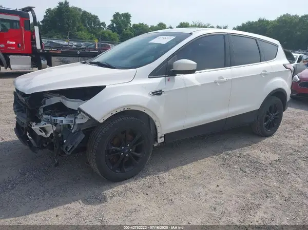 1FMCU9GD9HUA90134 2017 FORD ESCAPE - Image 2