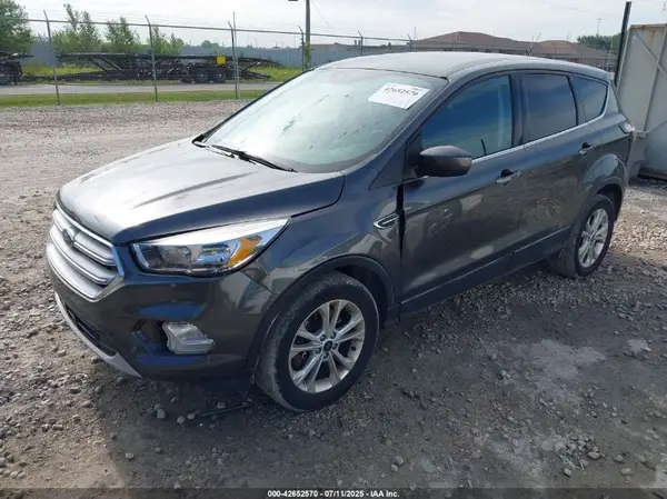 1FMCU9GD9HUA90182 2017 FORD ESCAPE - Image 2