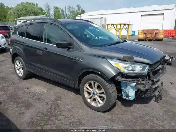 1FMCU9GD9HUB22533 2017 FORD ESCAPE - Image 1