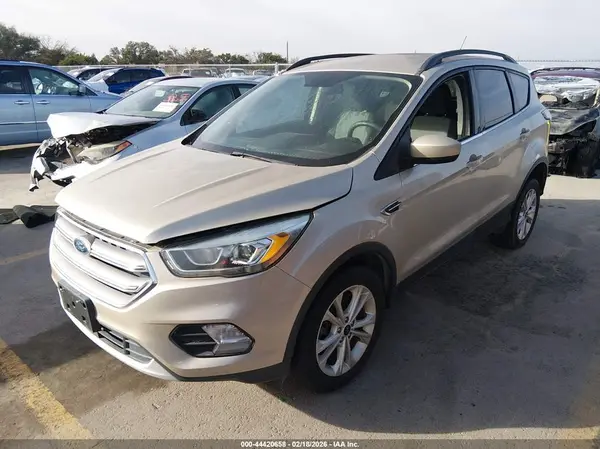 1FMCU9GD9HUB39073 2017 FORD ESCAPE - Image 2