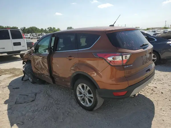 1FMCU9GD9HUB39610 2017 FORD ESCAPE - Image 2