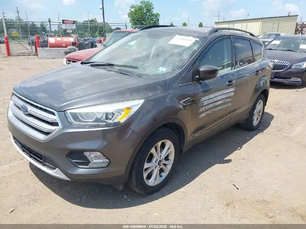 1FMCU9GD9HUB41776 2017 FORD ESCAPE - Image 2