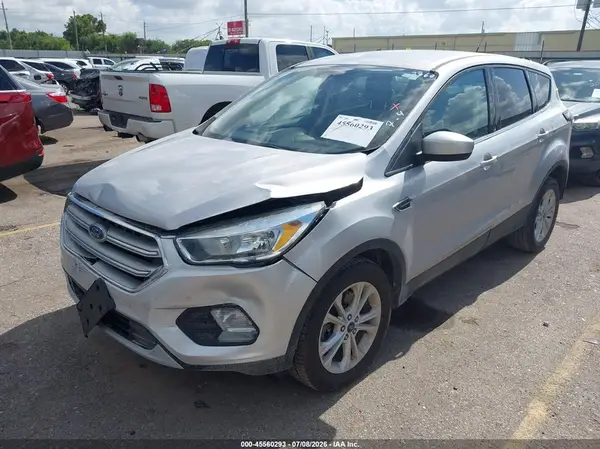 1FMCU9GD9HUB52860 2017 FORD ESCAPE - Image 2