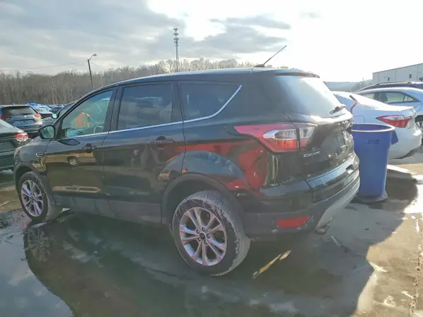 1FMCU9GD9HUB57203 2017 FORD ESCAPE - Image 2