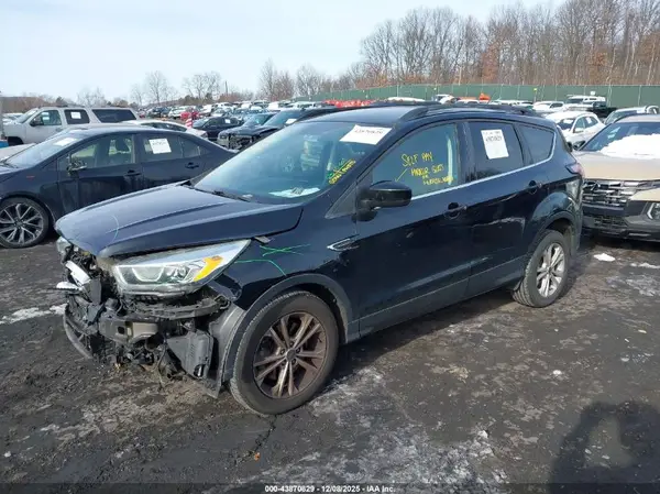 1FMCU9GD9HUB64152 2017 FORD ESCAPE - Image 2