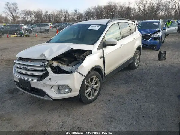 1FMCU9GD9HUB76642 2017 FORD ESCAPE - Image 2
