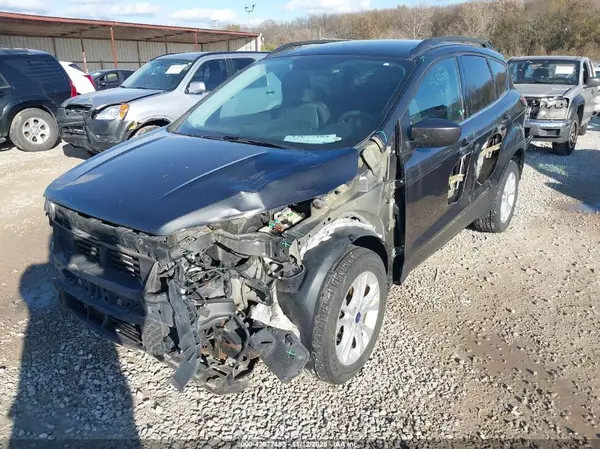 1FMCU9GD9HUB77046 2017 FORD ESCAPE - Image 2