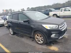 1FMCU9GD9HUB83137 2017 FORD ESCAPE