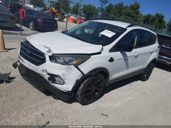 1FMCU9GD9HUB89195 2017 FORD ESCAPE - Image 2