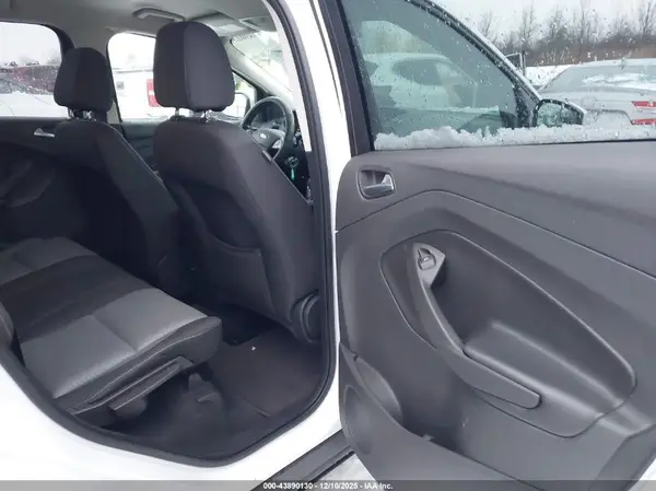 1FMCU9GD9HUC04634 2017 FORD ESCAPE - Image 8