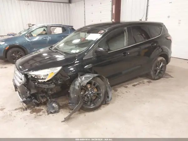 1FMCU9GD9HUC08344 2017 FORD ESCAPE - Image 2
