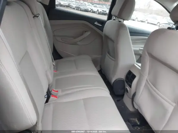 1FMCU9GD9HUC17948 2017 FORD ESCAPE - Image 8