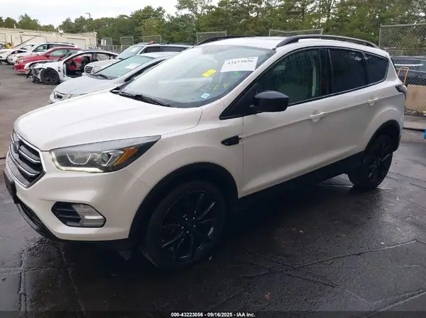 1FMCU9GD9HUC41389 2017 FORD ESCAPE - Image 2