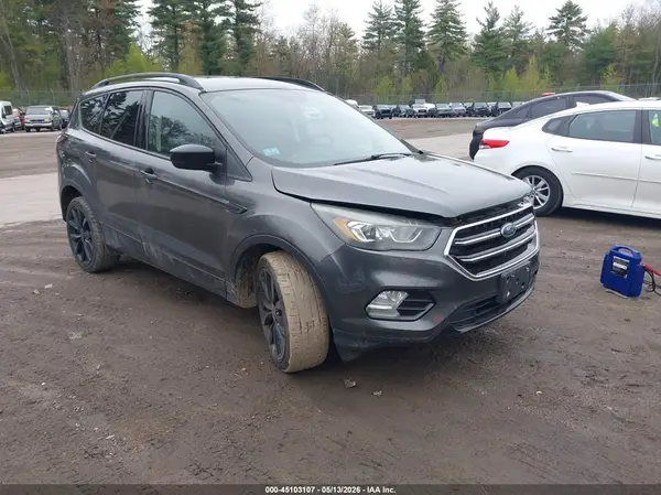 1FMCU9GD9HUD07052 2017 FORD ESCAPE - Image 1