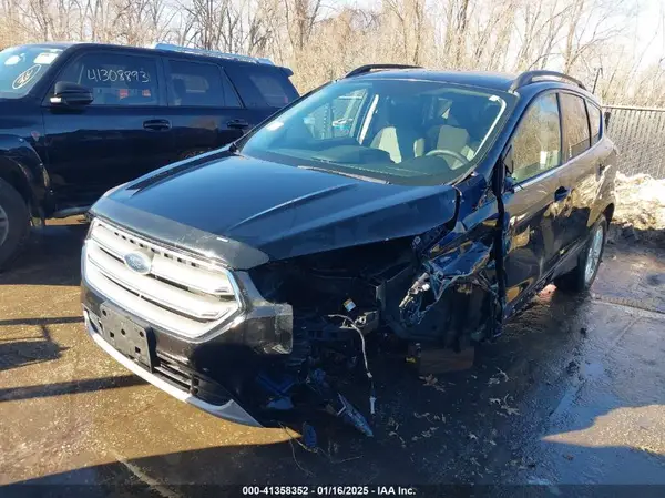1FMCU9GD9HUD24014 2017 FORD ESCAPE - Image 2