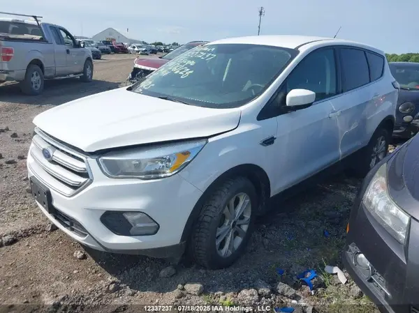 1FMCU9GD9HUD61628 2017 FORD ESCAPE - Image 2