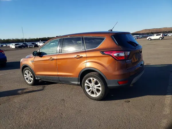1FMCU9GD9HUD90160 2017 FORD ESCAPE - Image 2