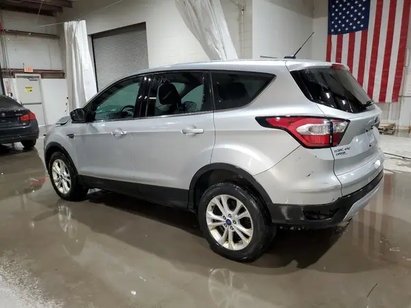 1FMCU9GD9HUD94256 2017 FORD ESCAPE - Image 2