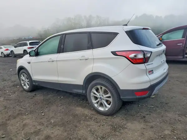 1FMCU9GD9HUD99067 2017 FORD ESCAPE - Image 2