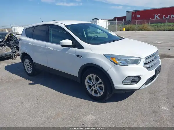 1FMCU9GD9HUE24422 2017 FORD ESCAPE - Image 1