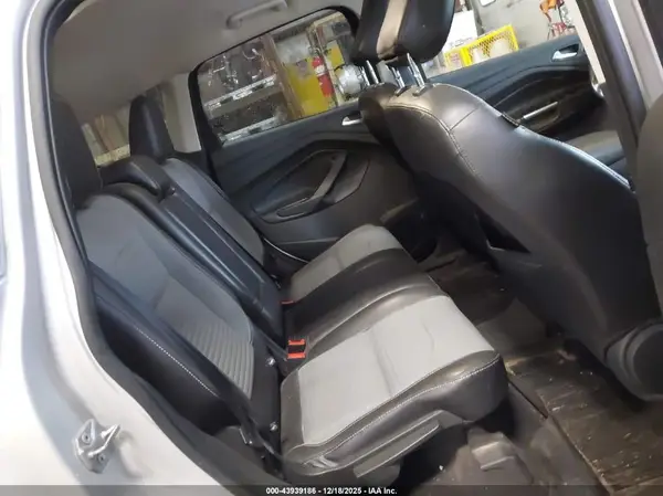 1FMCU9GD9JUA21725 2018 FORD ESCAPE - Image 8