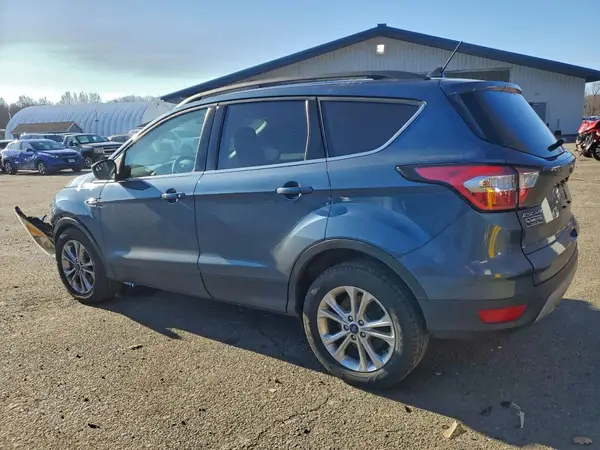1FMCU9GD9JUA45975 2018 FORD ESCAPE - Image 2