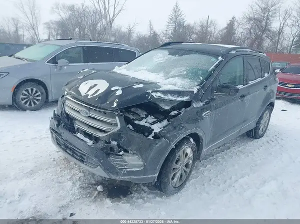 1FMCU9GD9JUA50917 2018 FORD ESCAPE - Image 2