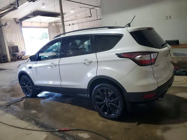 1FMCU9GD9JUA68852 2018 FORD ESCAPE - Image 2