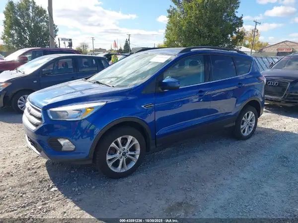 1FMCU9GD9JUA71170 2018 FORD ESCAPE - Image 2