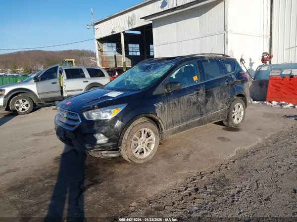 1FMCU9GD9JUA72917 2018 FORD ESCAPE - Image 2