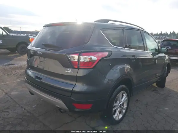 2018 FORD ESCAPE IAAI lot 44128701 auction photo 4