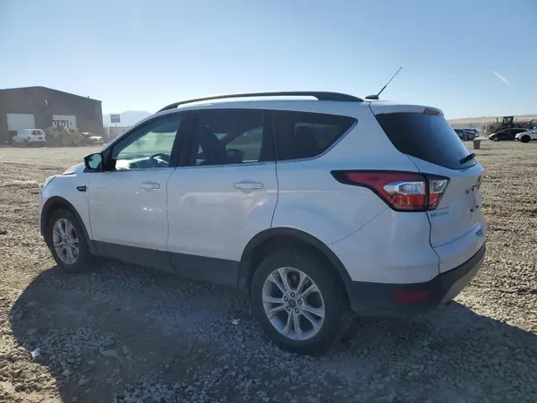 1FMCU9GD9JUA74182 2018 FORD ESCAPE - Image 2