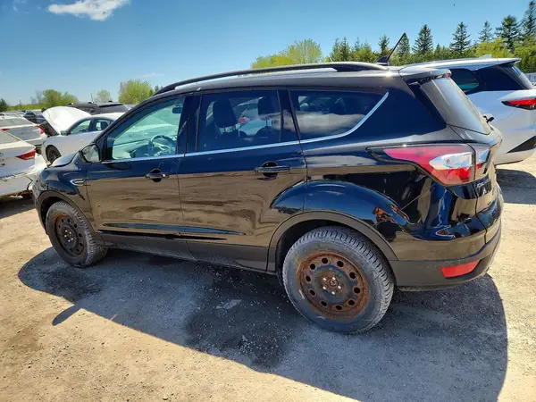 1FMCU9GD9JUA76370 2018 FORD ESCAPE - Image 2