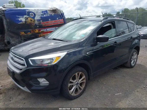 1FMCU9GD9JUA77471 2018 FORD ESCAPE - Image 2