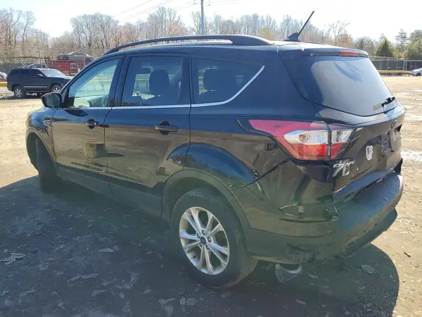 1FMCU9GD9JUA79849 2018 FORD ESCAPE - Image 2