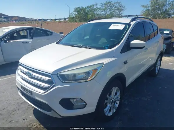 1FMCU9GD9JUA86123 2018 FORD ESCAPE - Image 2