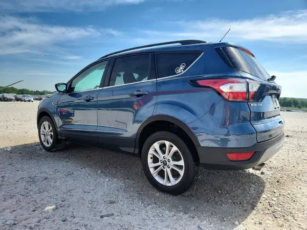 1FMCU9GD9JUA95727 2018 FORD ESCAPE - Image 2