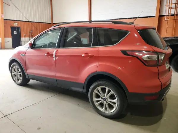 1FMCU9GD9JUB00229 2018 FORD ESCAPE - Image 2