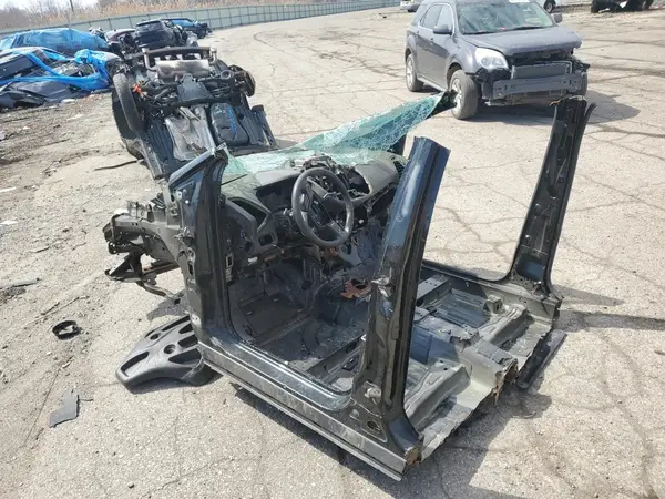 1FMCU9GD9JUB10663 2018 FORD ESCAPE - Image 2