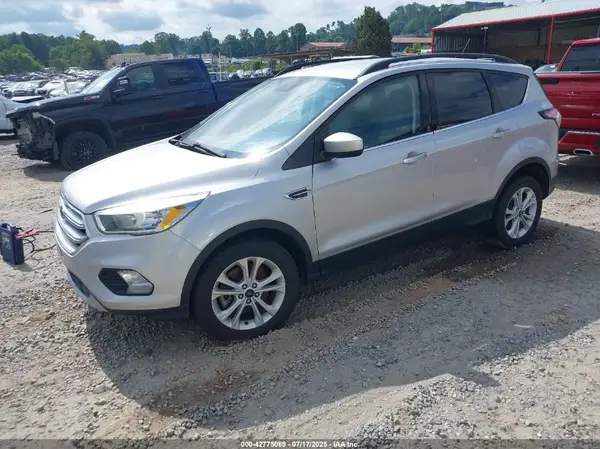 1FMCU9GD9JUB19640 2018 FORD ESCAPE - Image 2