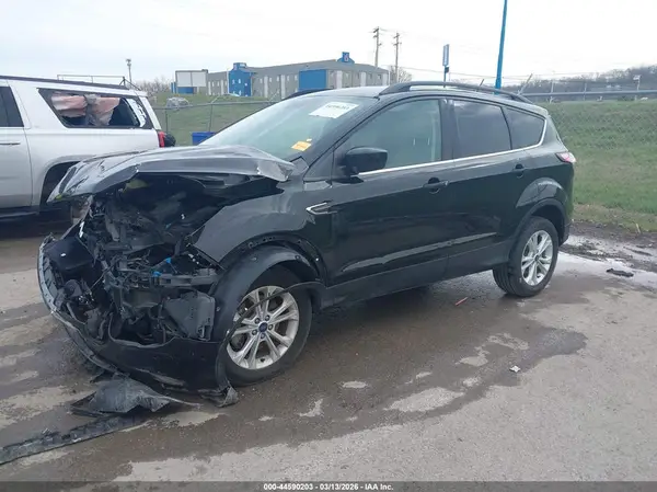 1FMCU9GD9JUB25017 2018 FORD ESCAPE - Image 2