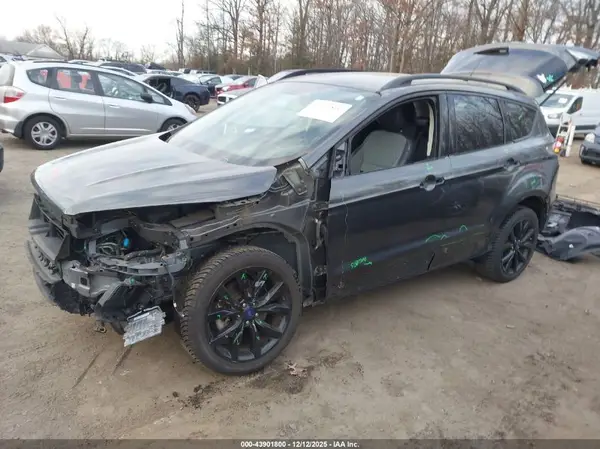 1FMCU9GD9JUB80020 2018 FORD ESCAPE - Image 2