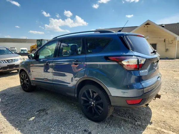 1FMCU9GD9JUB81040 2018 FORD ESCAPE - Image 2