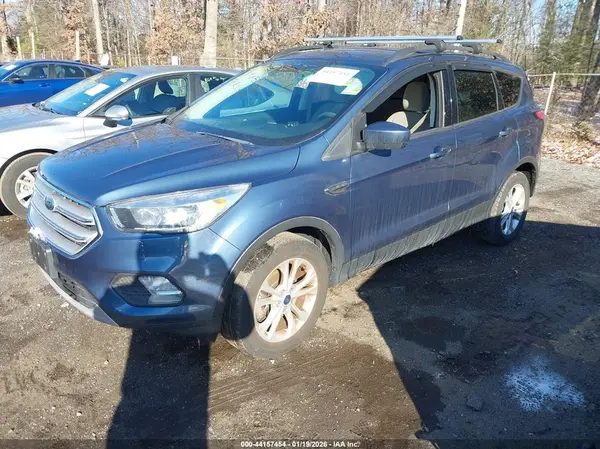 1FMCU9GD9JUB98212 2018 FORD ESCAPE - Image 2