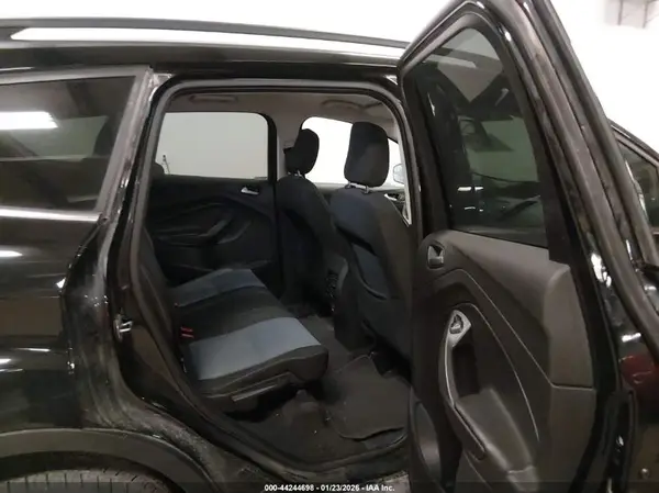 1FMCU9GD9JUC11167 2018 FORD ESCAPE - Image 8