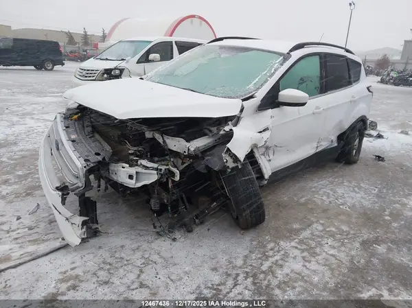 1FMCU9GD9JUC15395 2018 FORD ESCAPE - Image 2